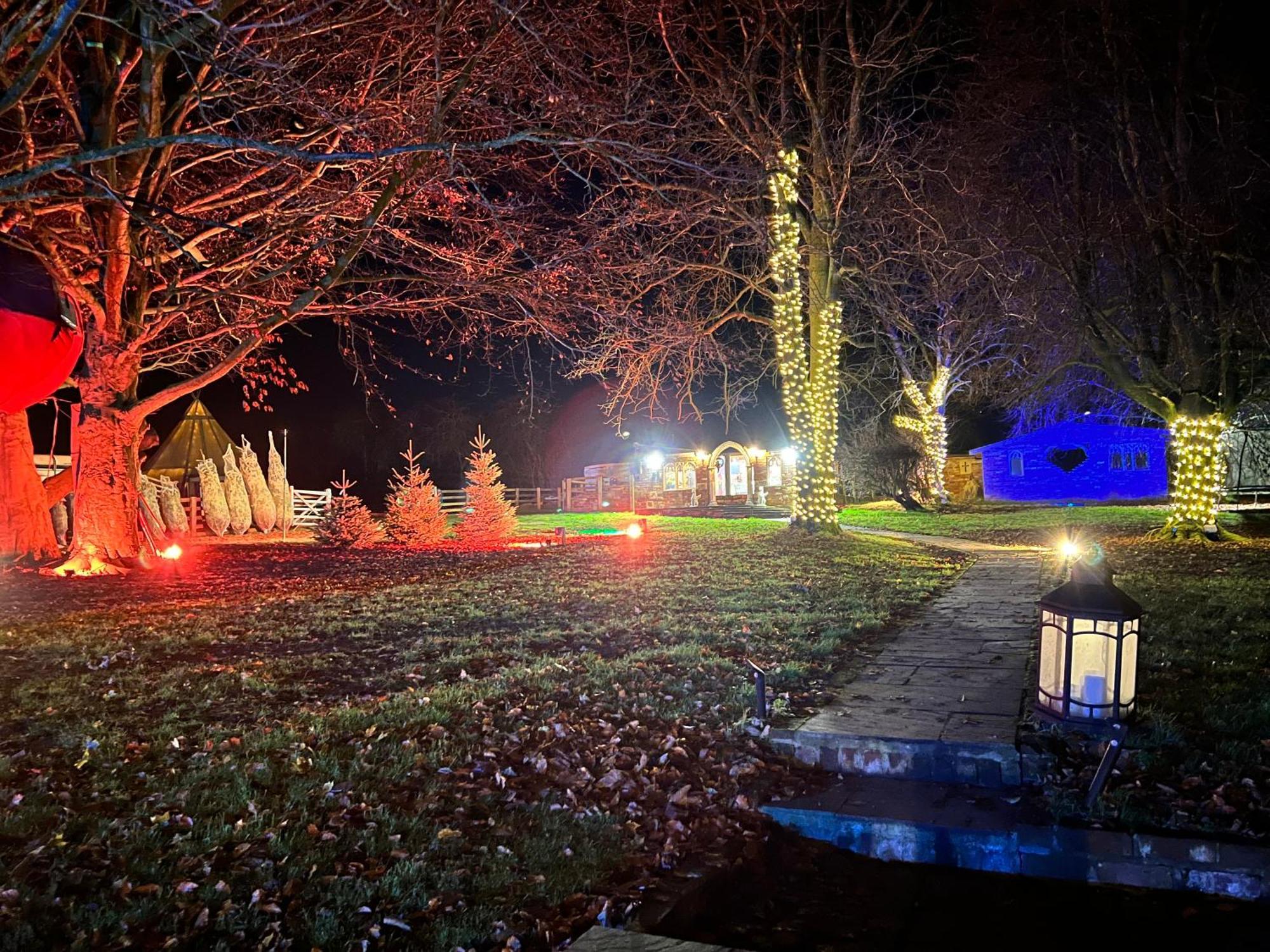 Burtree Country House, Tipi's, Treehouse & & House With Hot Tubs In A Private Garden * Thirsk